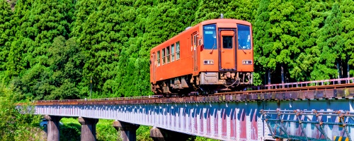 リーダー育成研修～リーダー像を明確にし、指導力を身につける（２日間）