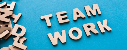 チームビルディング研修～リーダーとメンバーの意識合わせで強いチームを作る（１日間）