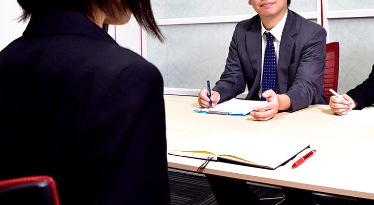 研修の現場より 評価制度の浸透は 粘り強さ がカギ 社員研修 教育 職員研修 人材育成ならインソース 研修の現場より 評価制度の浸透は 粘り強さ がカギ 社員研修 教育 職員研修 人材育成ならインソース