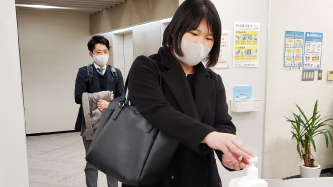 手指用アルコールの徹底